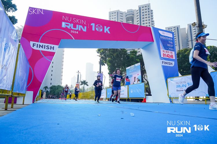 Race photo from Nu Skin Run 10K