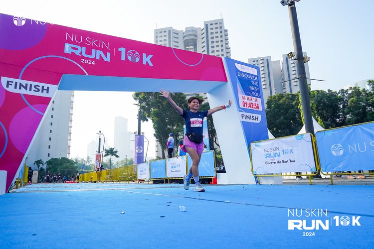 Race photo from Nu Skin Run 10K