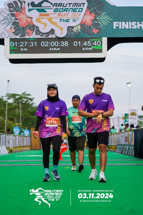 Race photo from Arutmin Borneo Run 2024