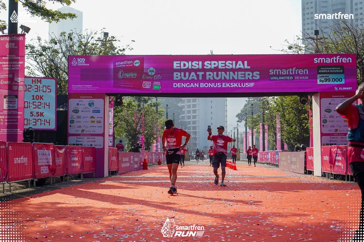 Race photo from Smartfren Run 2025 