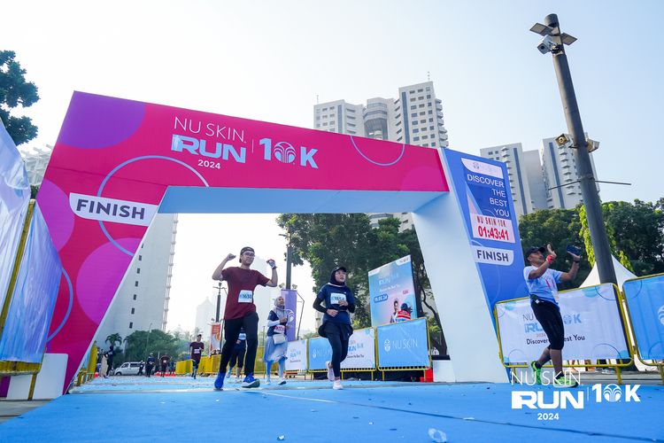 Race photo from Nu Skin Run 10K