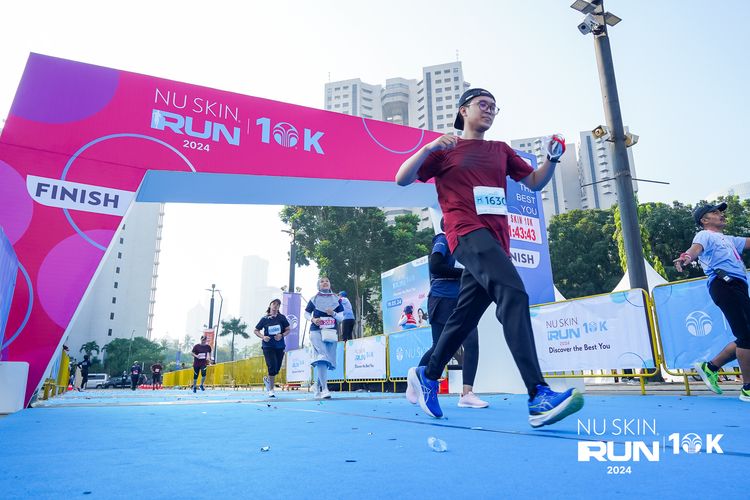 Race photo from Nu Skin Run 10K