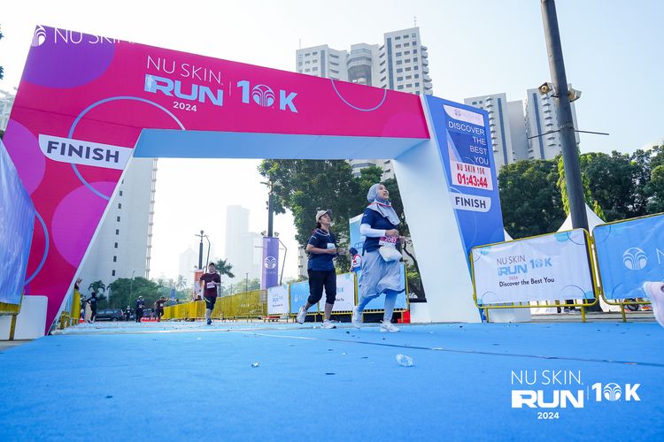 Race photo from Nu Skin Run 10K