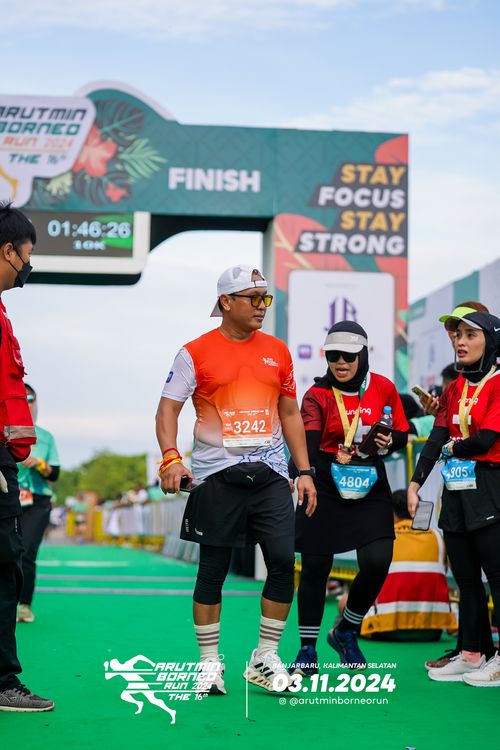 Race photo from Arutmin Borneo Run 2024