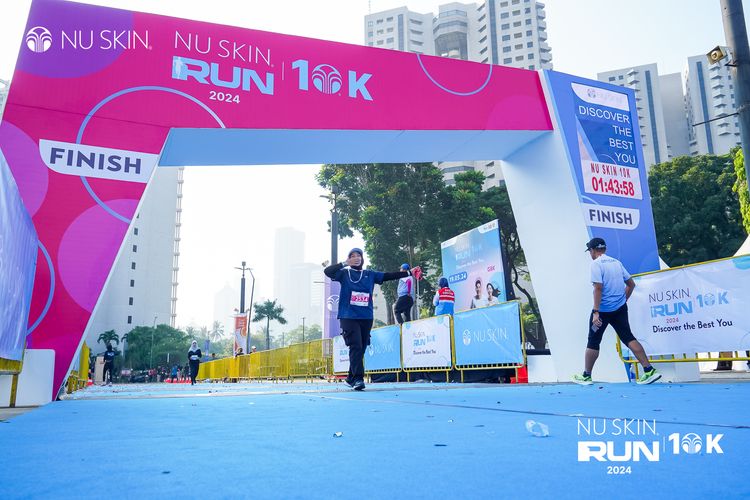 Race photo from Nu Skin Run 10K