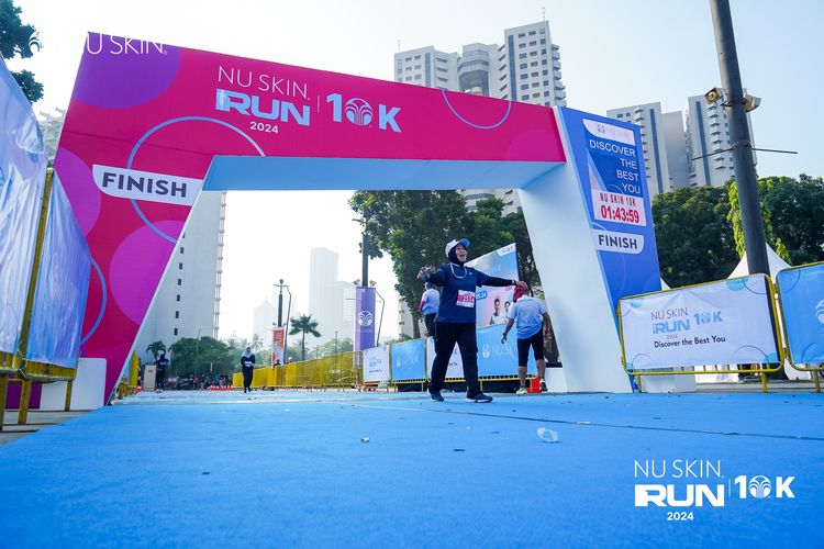 Race photo from Nu Skin Run 10K