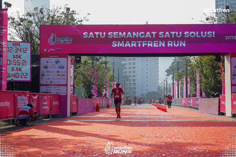 Race photo from Smartfren Run 2025 