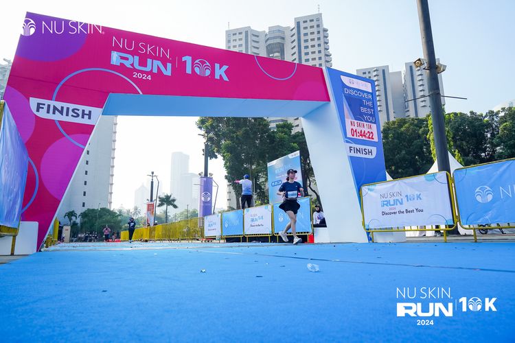Race photo from Nu Skin Run 10K