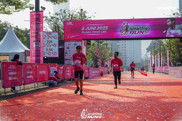 Race photo from Smartfren Run 2025 