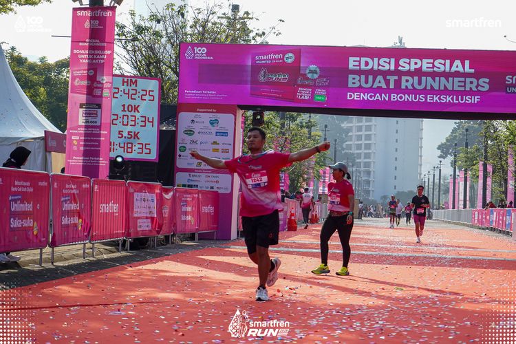 Race photo from Smartfren Run 2025 