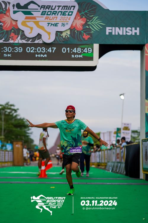 Race photo from Arutmin Borneo Run 2024