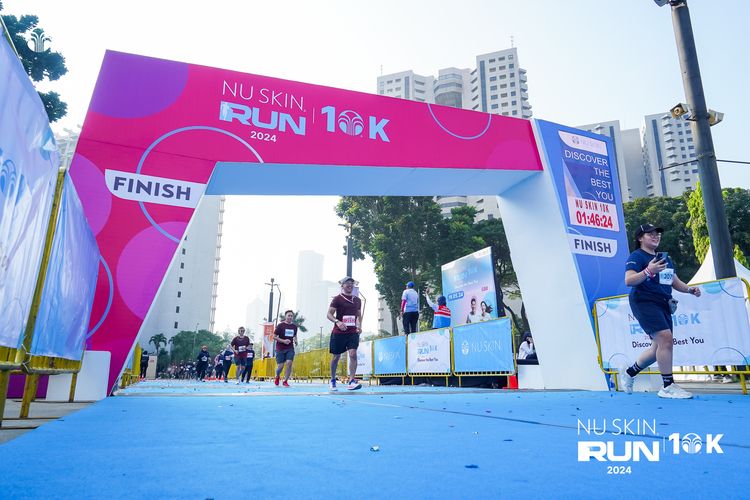 Race photo from Nu Skin Run 10K