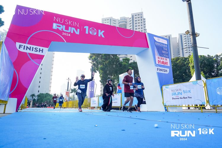 Race photo from Nu Skin Run 10K