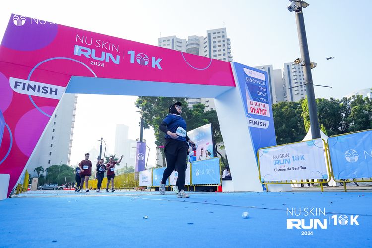 Race photo from Nu Skin Run 10K