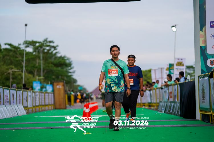 Race photo from Arutmin Borneo Run 2024