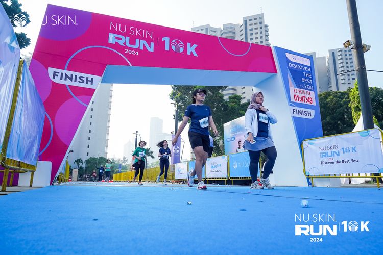 Race photo from Nu Skin Run 10K