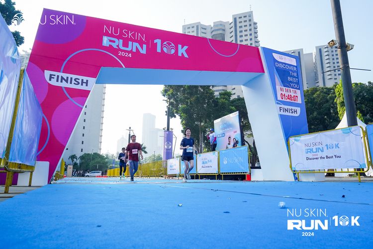 Race photo from Nu Skin Run 10K