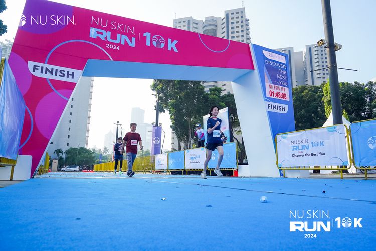 Race photo from Nu Skin Run 10K