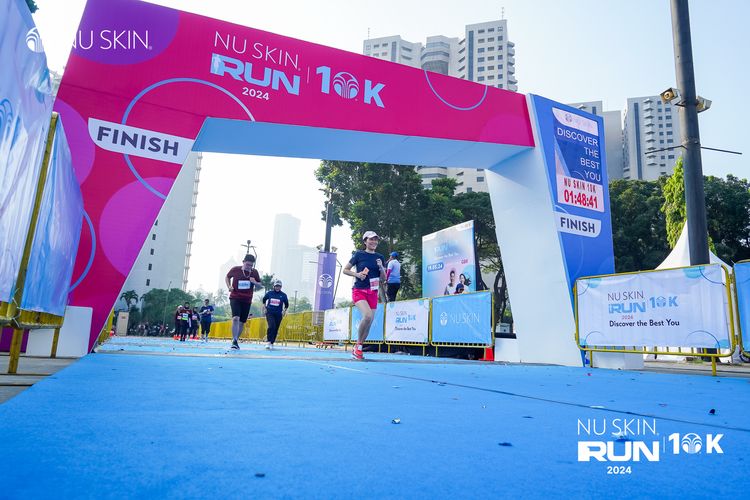 Race photo from Nu Skin Run 10K