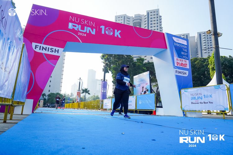 Race photo from Nu Skin Run 10K