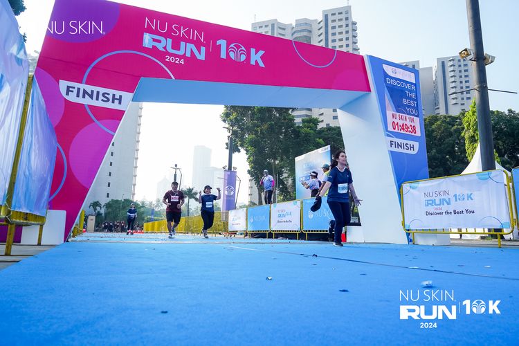 Race photo from Nu Skin Run 10K