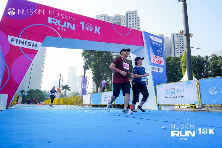 Race photo from Nu Skin Run 10K