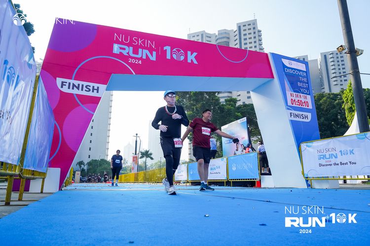Race photo from Nu Skin Run 10K