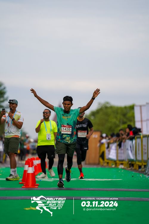 Race photo from Arutmin Borneo Run 2024