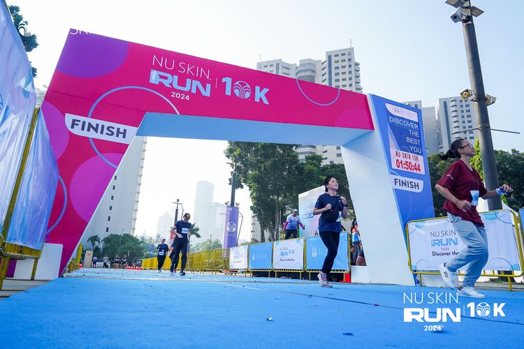 Race photo from Nu Skin Run 10K