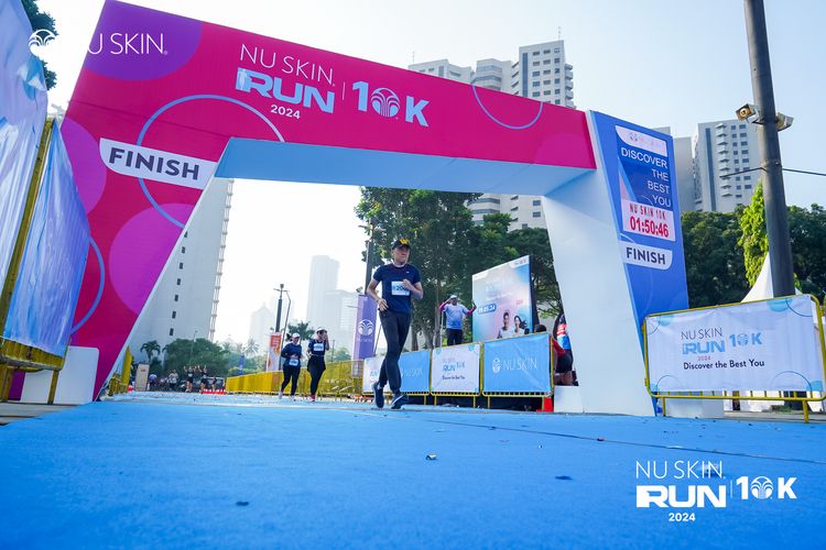 Race photo from Nu Skin Run 10K