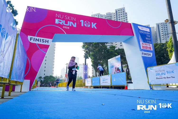 Race photo from Nu Skin Run 10K