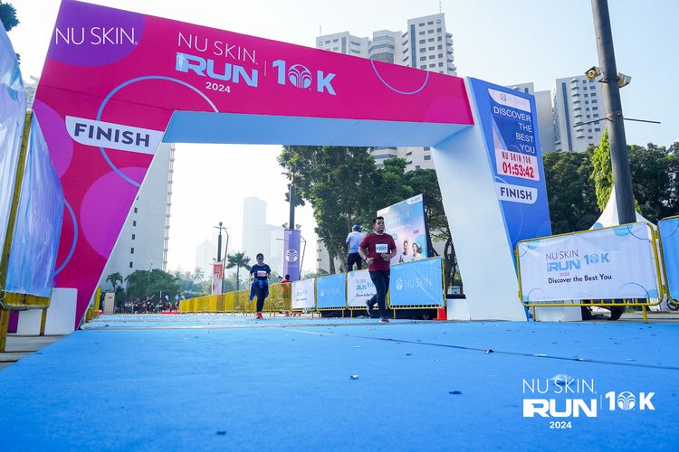 Race photo from Nu Skin Run 10K