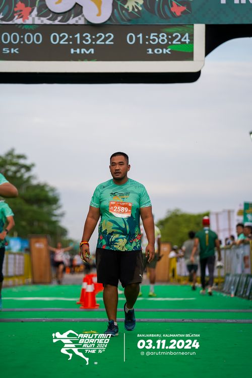 Race photo from Arutmin Borneo Run 2024