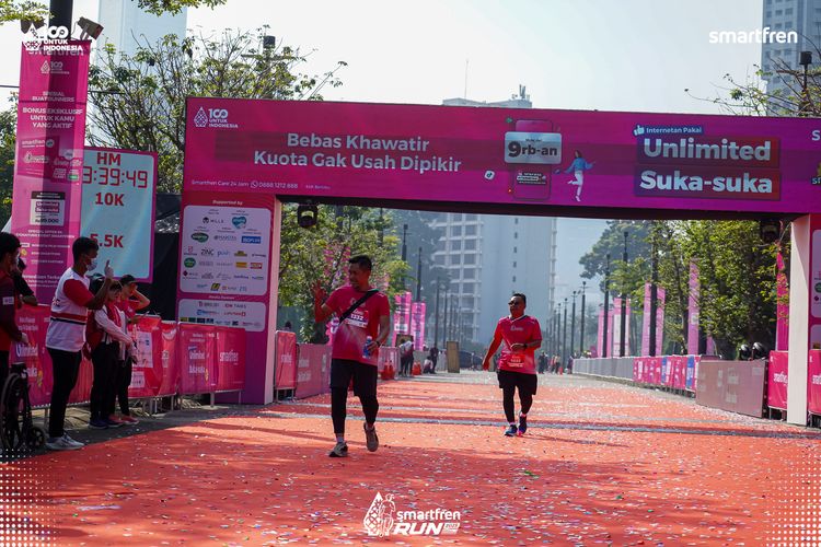Race photo from Smartfren Run 2025 