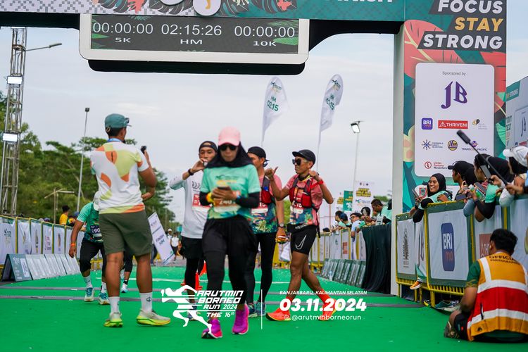 Race photo from Arutmin Borneo Run 2024