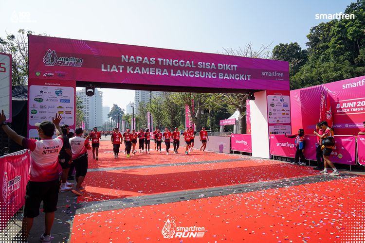 Race photo from Smartfren Run 2025 