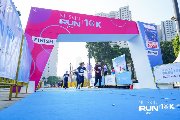 Race photo from Nu Skin Run 10K