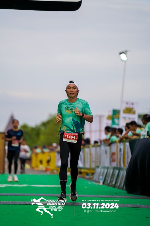 Race photo from Arutmin Borneo Run 2024