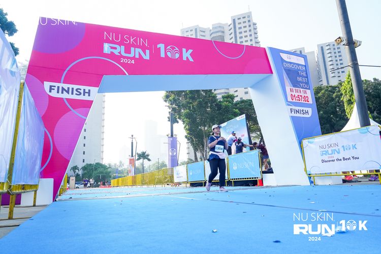 Race photo from Nu Skin Run 10K