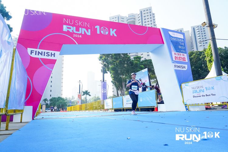 Race photo from Nu Skin Run 10K