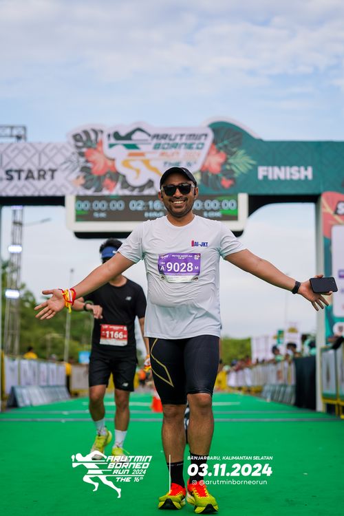 Race photo from Arutmin Borneo Run 2024