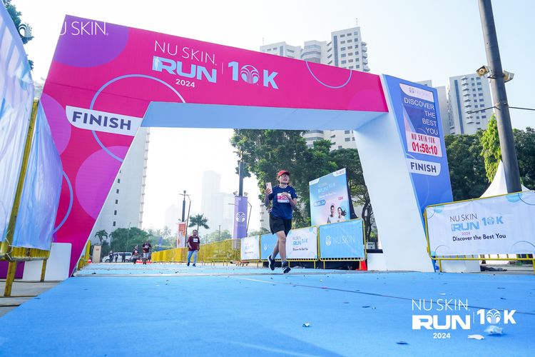 Race photo from Nu Skin Run 10K