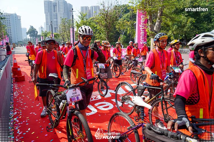 Race photo from Smartfren Run 2025 