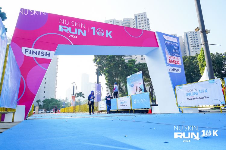 Race photo from Nu Skin Run 10K