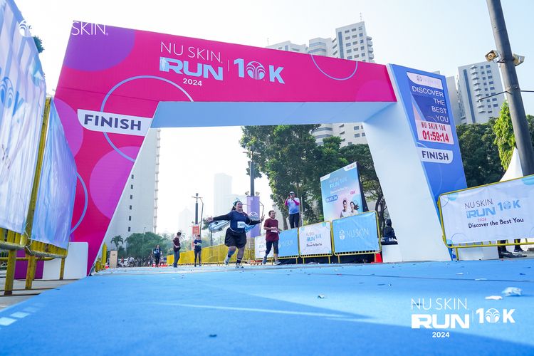 Race photo from Nu Skin Run 10K