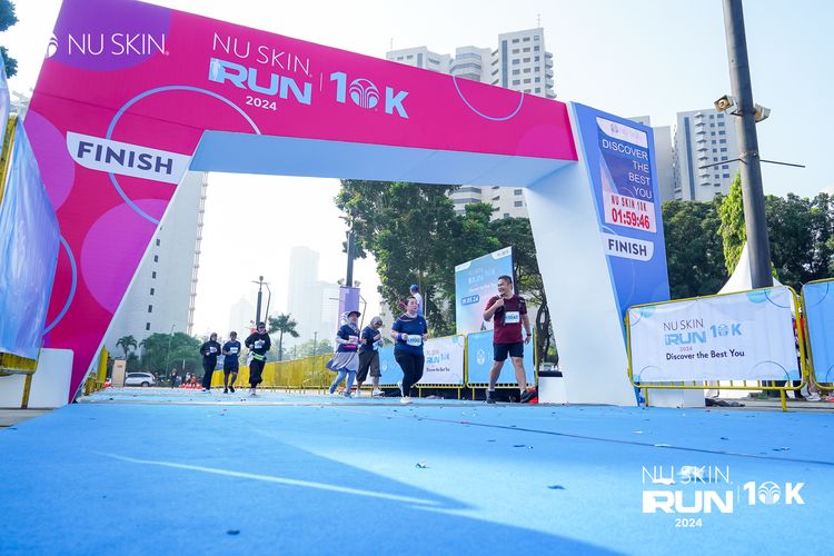 Race photo from Nu Skin Run 10K
