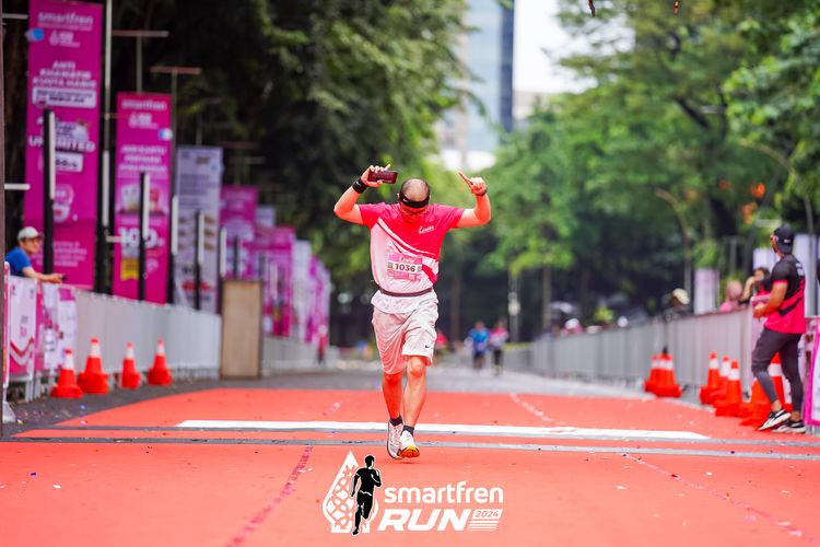 Race photo from Smartfren Run 2024
