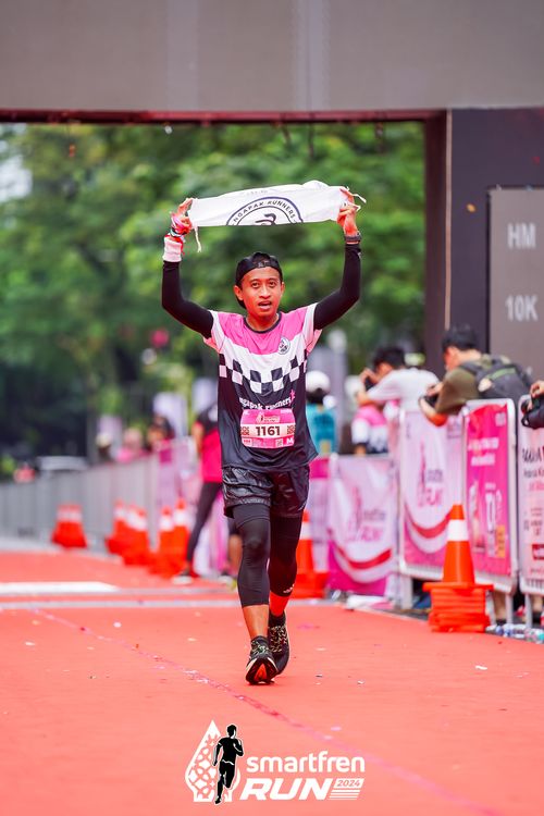 Race photo from Smartfren Run 2024