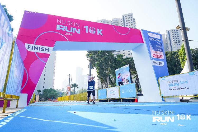Race photo from Nu Skin Run 10K