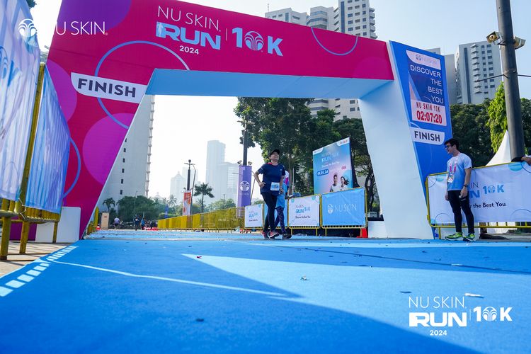 Race photo from Nu Skin Run 10K